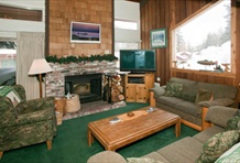 RedAwning Canyon Boulevard Apartment 3